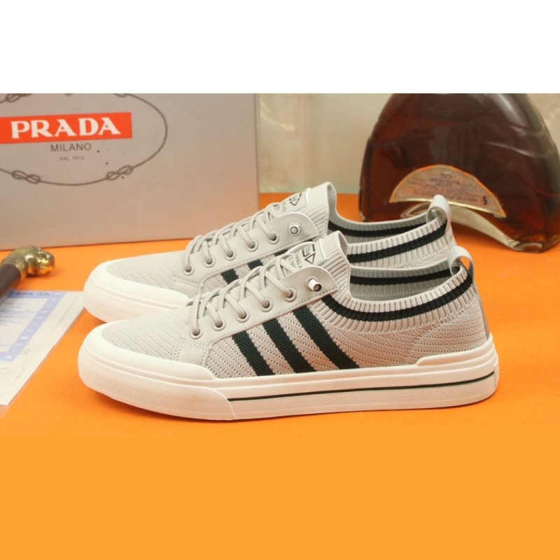 Pra*a casual shoes
